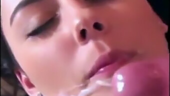 Video Pov De Una Sexy Amateur Recibiendo Una Follada De Garganta Y Corriéndose