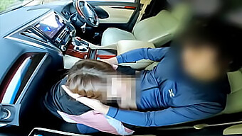 Sexo En Coche De Esposa Infiel Con Ilustradora Hentai Despues De Sesion De Gimnasio